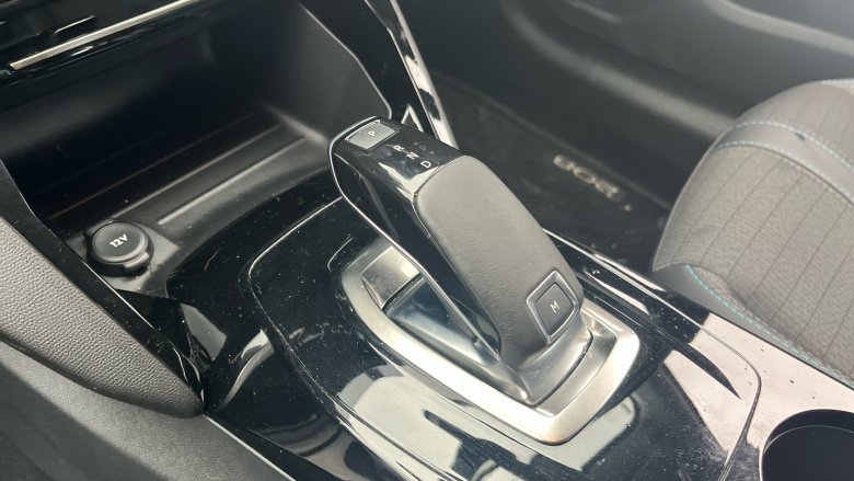 Peugeot 208 1.2 PureTech 100 Allure 5dr EAT8 Petrol Hatchback